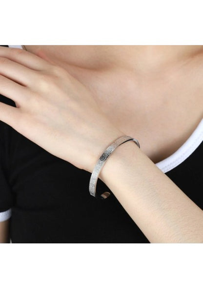 Ayetel Kürsi İşlemeli Modern Kelepçe Bileklik